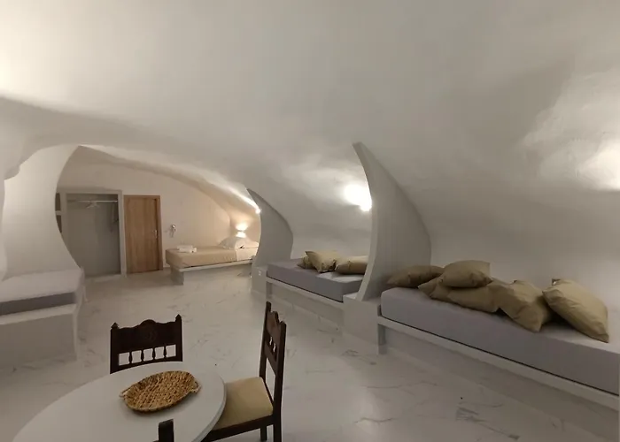 Santorini White Lotus 3*